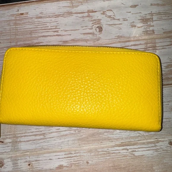 Michael Kors Vibrant Yellow Wallet - Picture 4 of 5